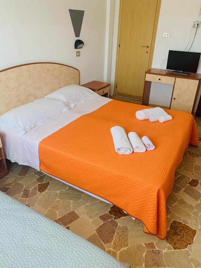 Hotel Ariosto Rimini Exterior foto